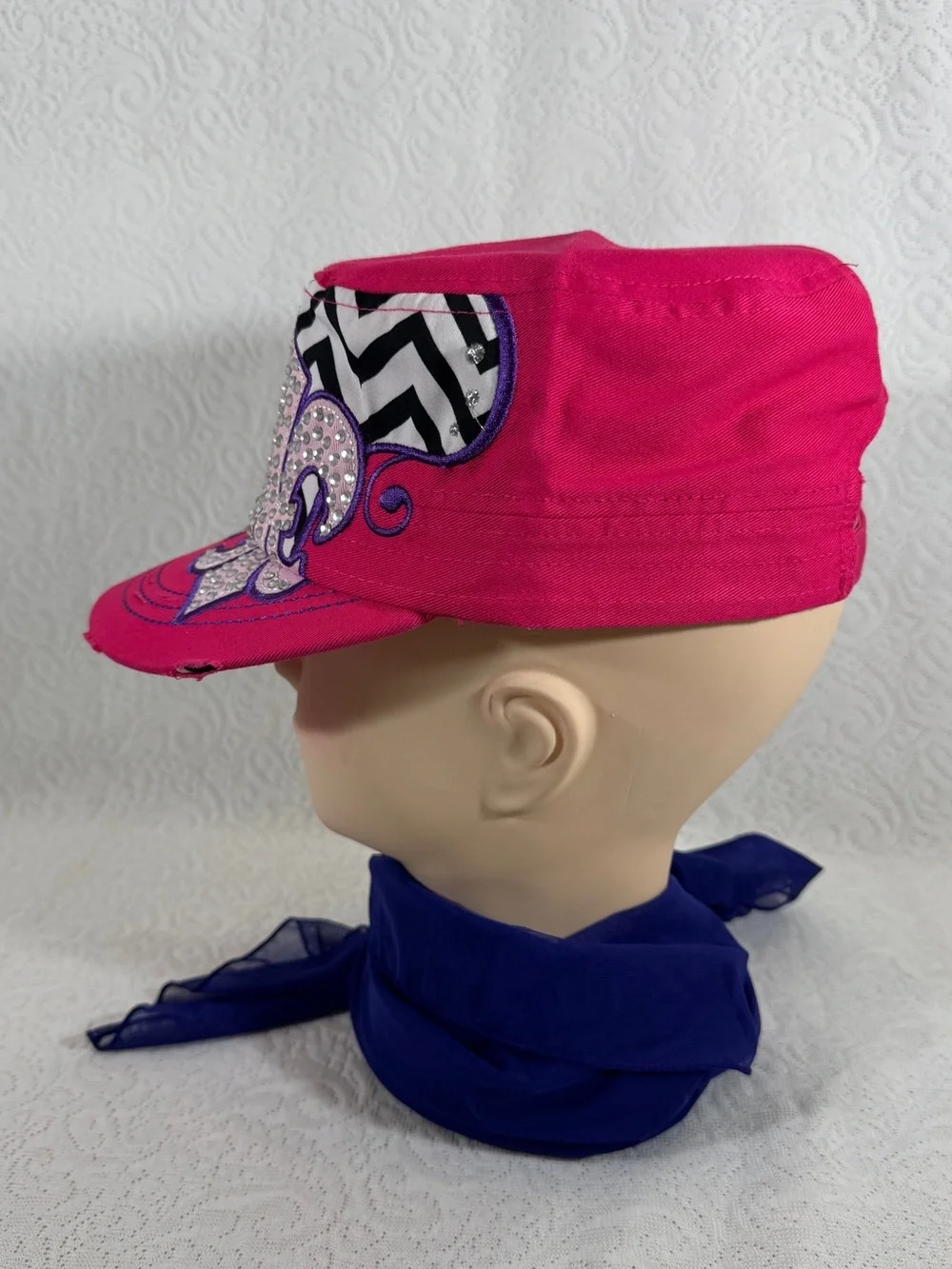 New With Tag Women Pink Fleur-de-Lis Embellished Cap